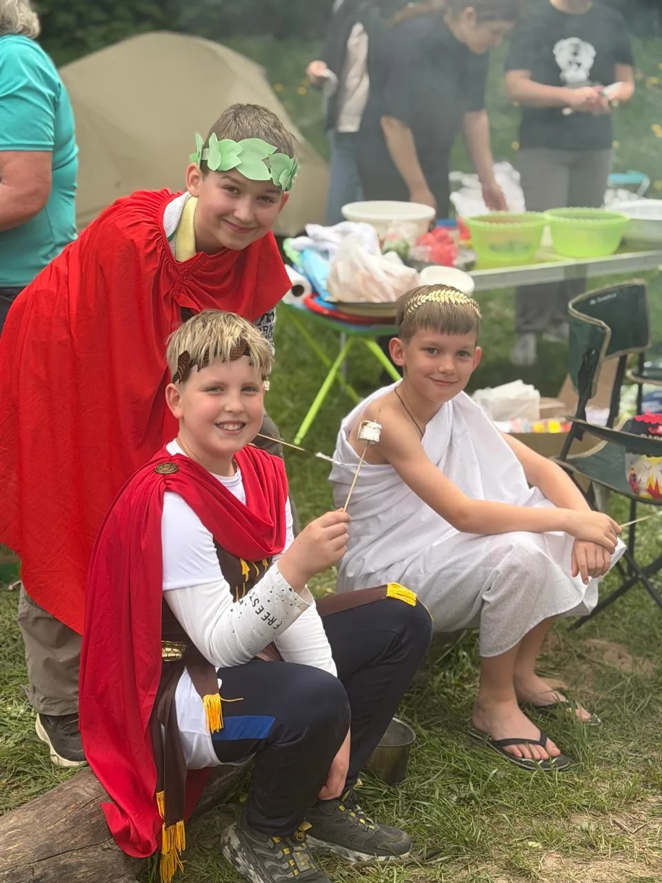 🎉 4 «В» класс ярко завершил учебный год

🏕️ Школьники устроили традиционный пикник на поляне Конюх