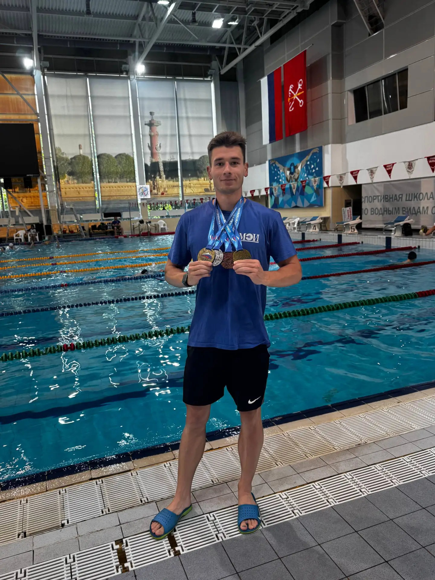 🏊‍♂️ Преподаватель МЭИ завоевал четыре медали на соревнованиях по плаванию

Преподаватель кафедры Ф