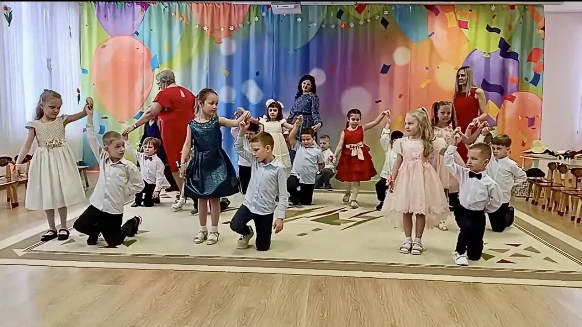 💐 Самые нежные поздравления – от наших дошколят!  🌷 Праздничные утренники к 8 Марта подарили всем на