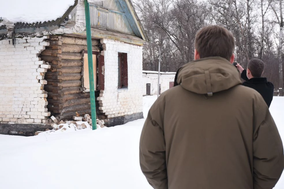 Провёл выездные совещания на территории загородных лагерей. В оздоровительном лагере "Ф...