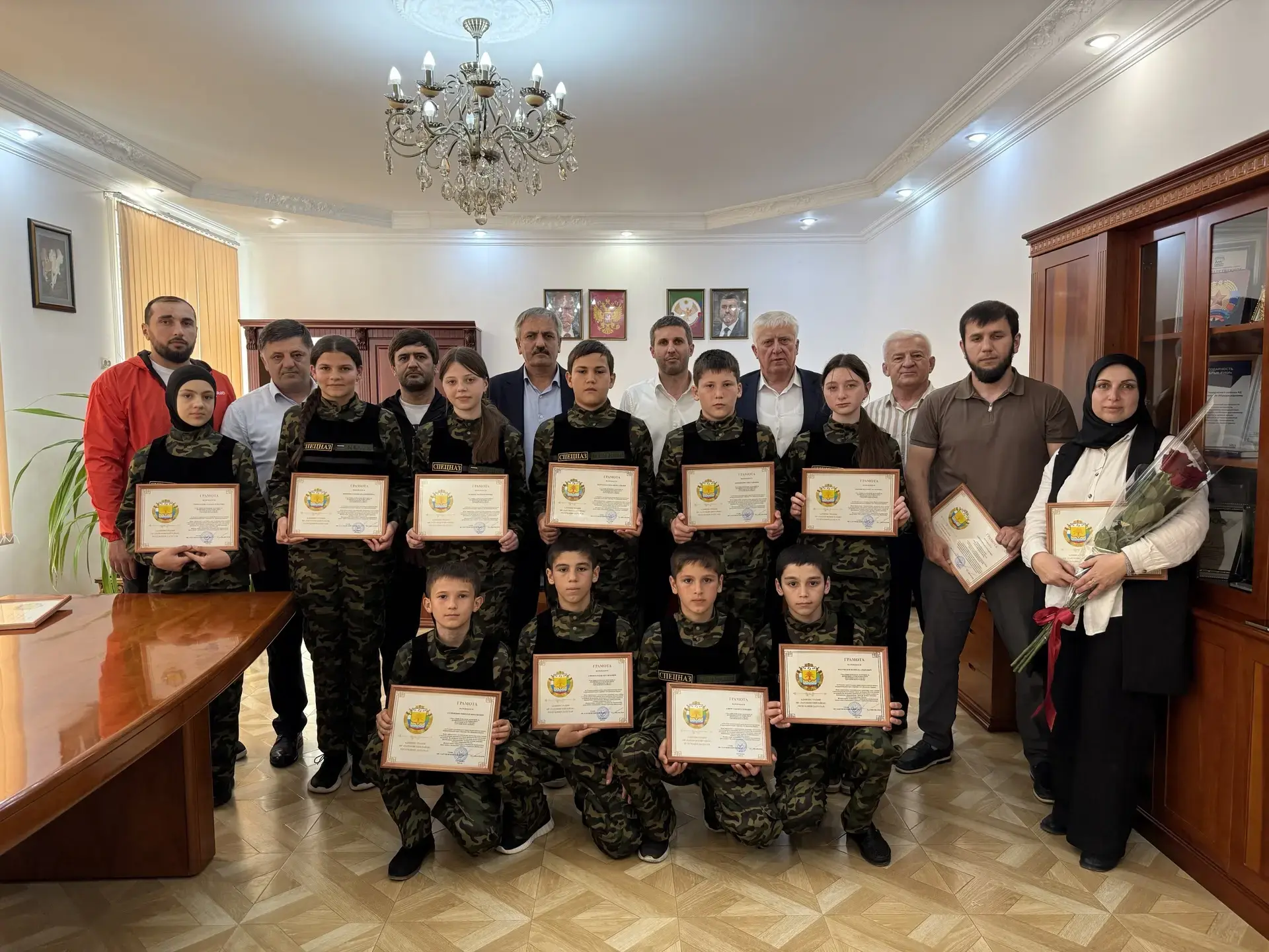 25 мая глава Тарумовского района Василий Джамалов провел торжественное мероприятие, пос...