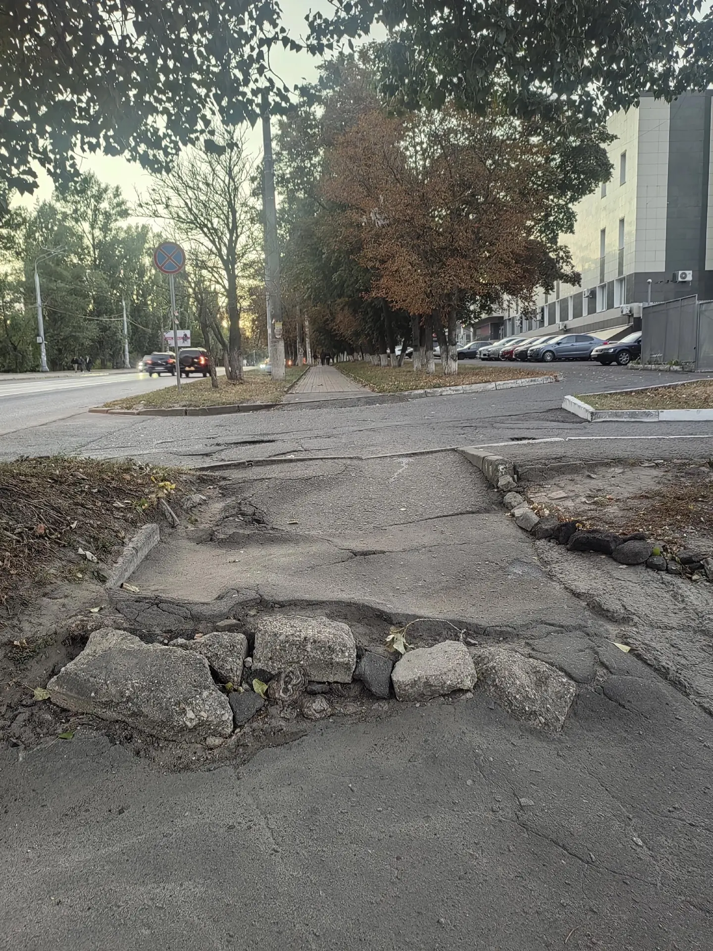 Удобные и безопасные тротуары на ул. Сумской в Курске.