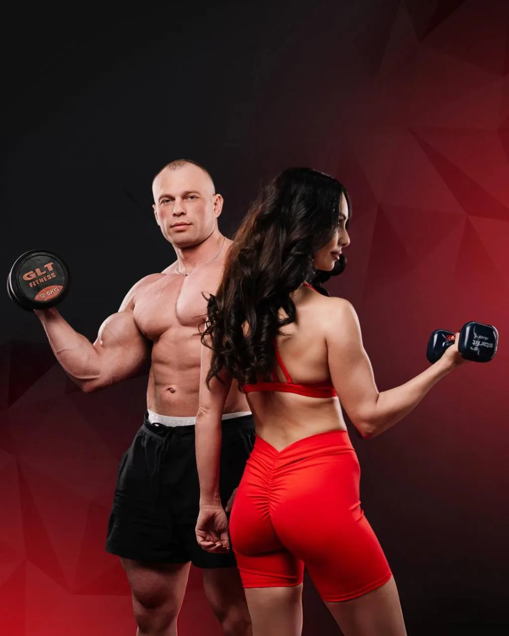 Врывайтесь в спортивное лето вместе с Drive Fitness 🏋️‍♀️  Приводите одного или даже двух друзей, и 