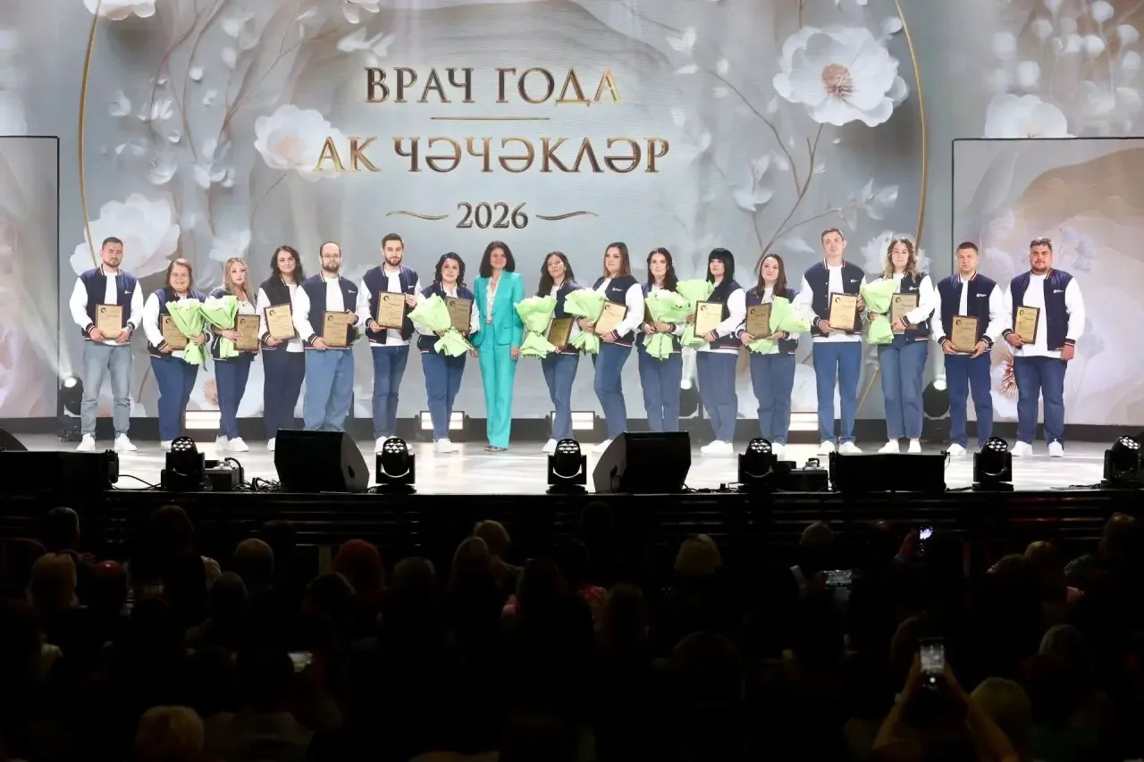 Сегодня прошла торжественная церемония вручении премии «Врач года – Ак чэчэклер». Программа конкурса