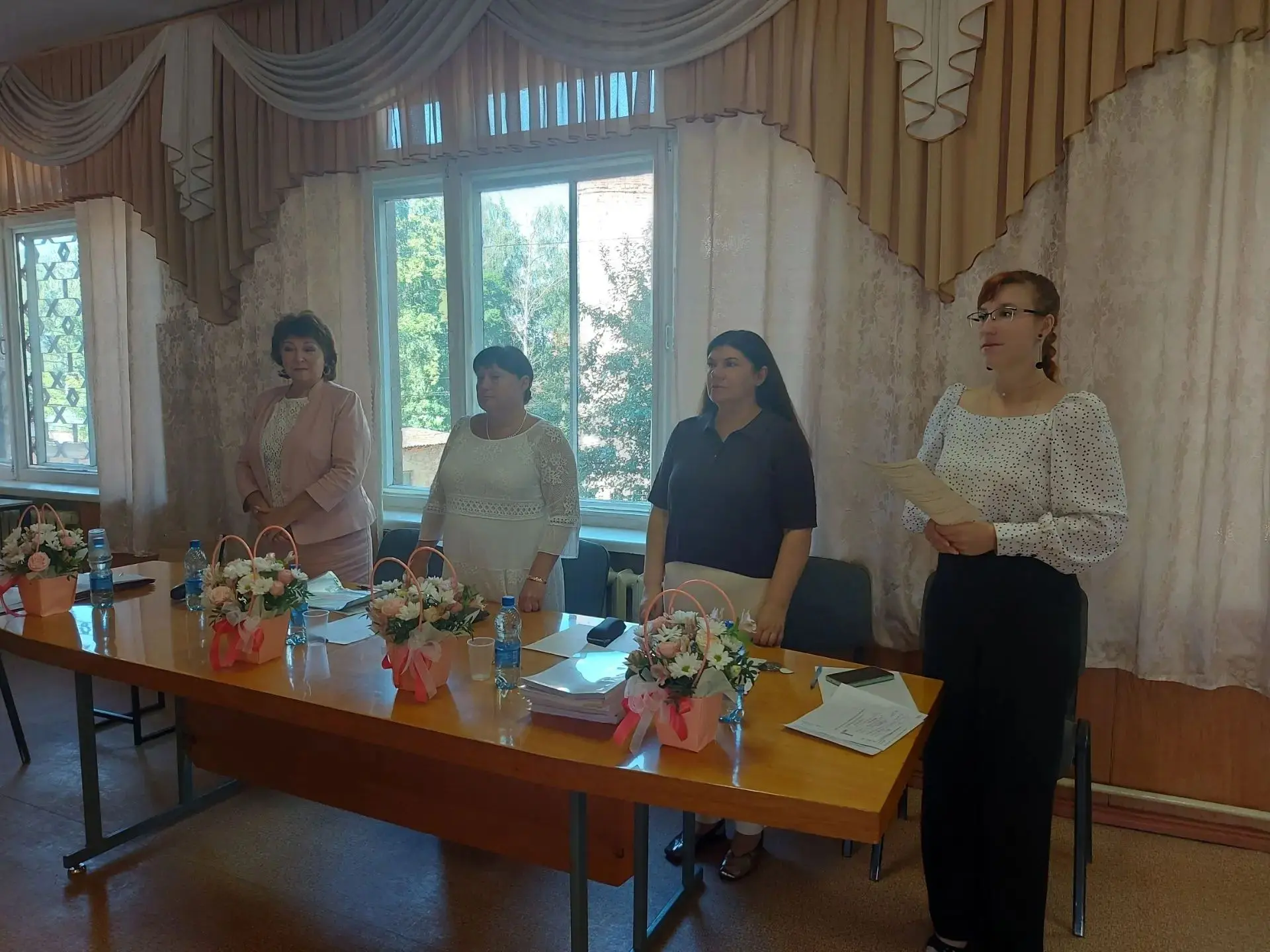 Вторая подгруппа группы 412БН дневного отделения по специальности «Экономика и бухгалтерский учёт» у