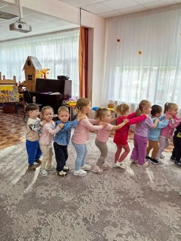 День музыки — громко, весело, по-детски! 🎉1 октября во второй младшей группе было не д...