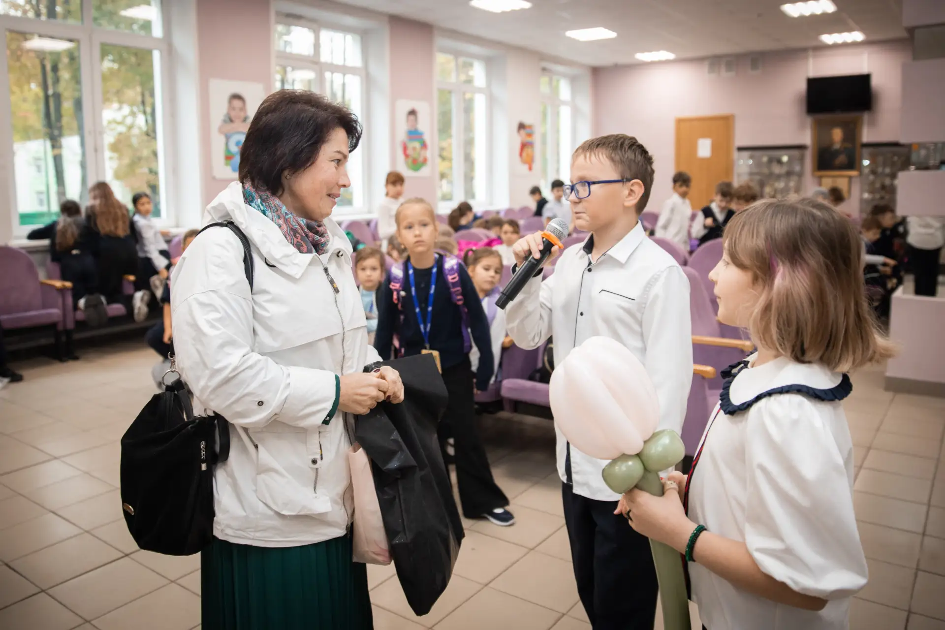 💐 День учителя: праздник, наполненный теплом и благодарностью!