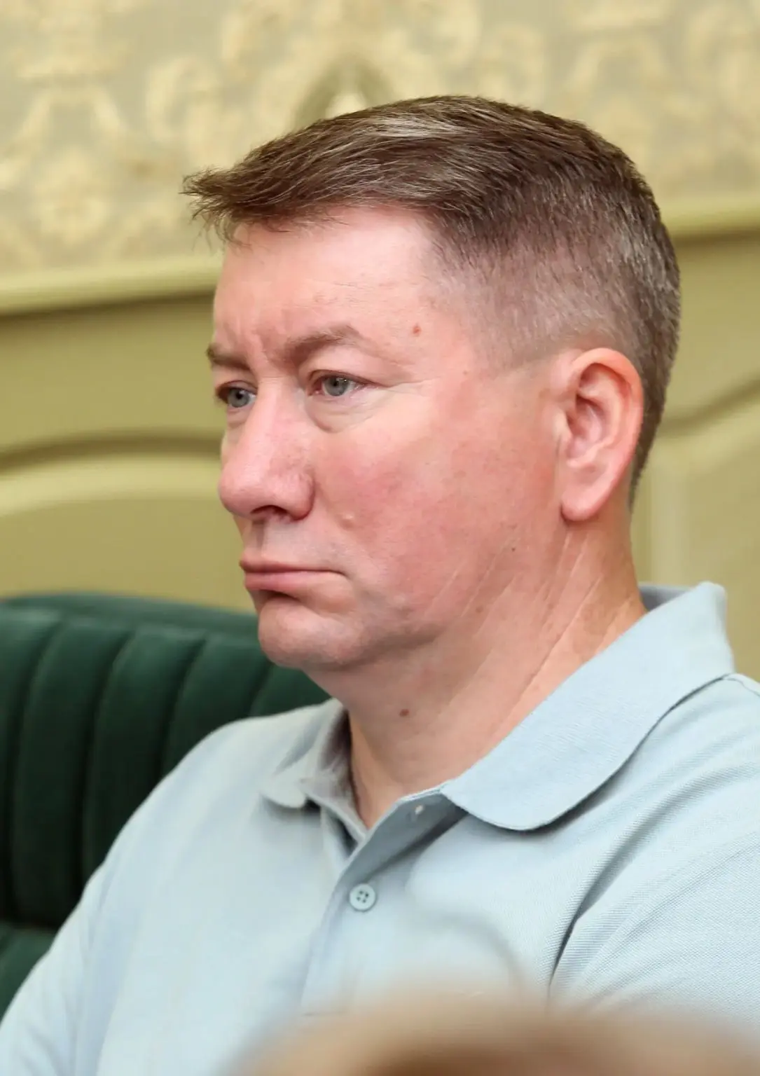 #ЖивувОктябрьскомрайоне

Друзья, сегодня хочу рассказать о человеке, чья трудовая биография — это на