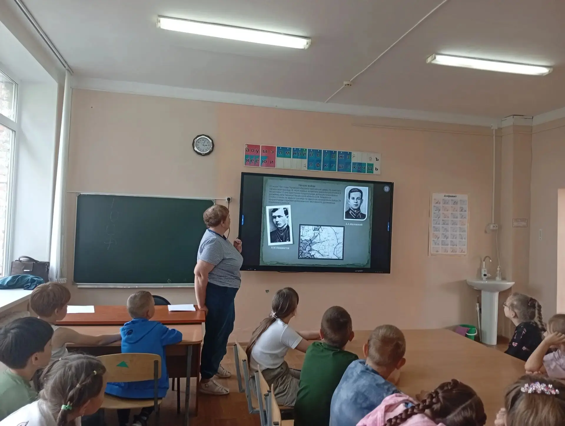 В нашем лагере состоялись мероприятия, посвящённые началу Великой Отечественной войны.

Вожатые расс