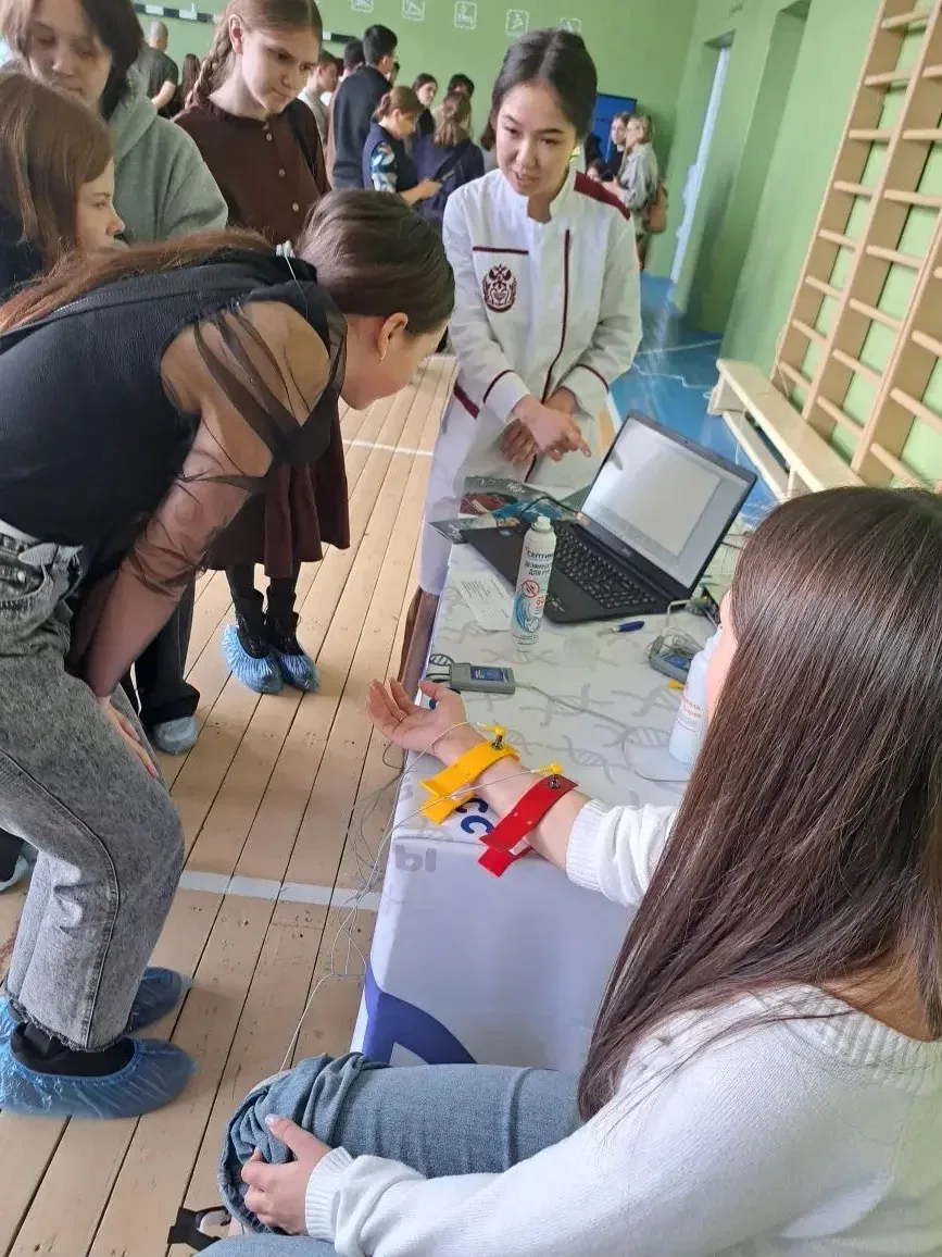🩺В субботу наши ученики приняли участие в выездном Дне открытых дверей СибГМУ, который проводился на