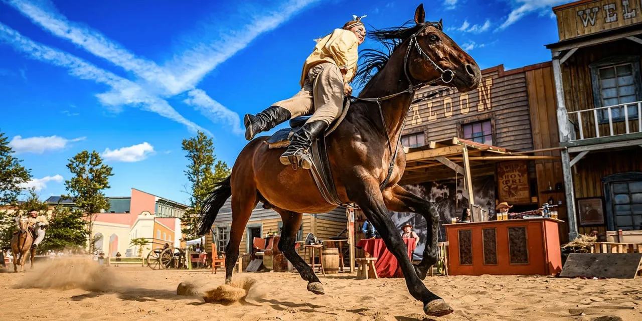 🤠 Середина недели – самое время строить планы на выходные!

Если хочется провести их ярко, отправля