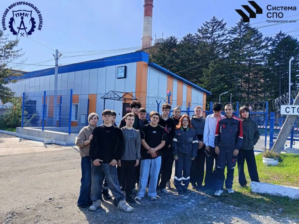 🏭 Будущие электрики — на производстве! 🔌
