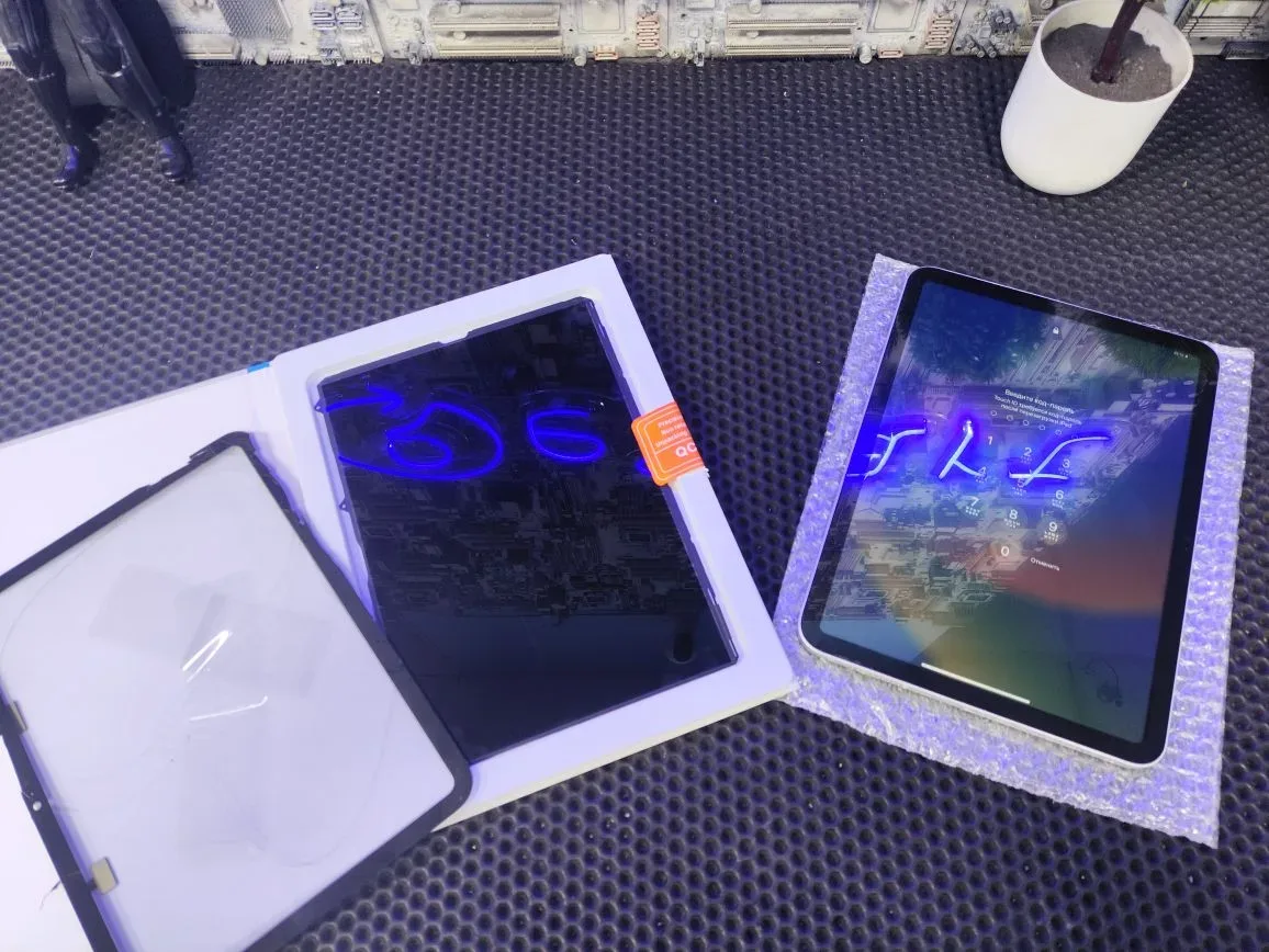 Замена дисплея и тачскрина на планшете Apple iPad 2022 10.9"
///////////////////////////////////////