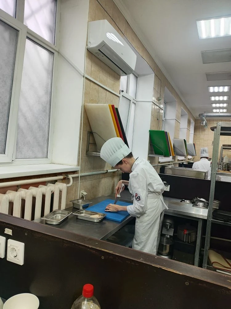 🔥 Абилимпикс — в деле! Сегодня на конкурсе профессионального мастерства в компетенции "Поварское дел
