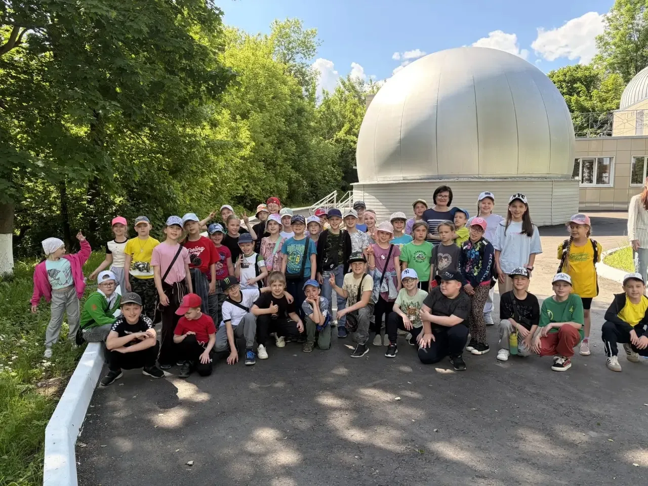 🚀 «Бригантина» в космосе!

Сегодня ребята с летней площадки посетили Смоленский планетарий — смотре