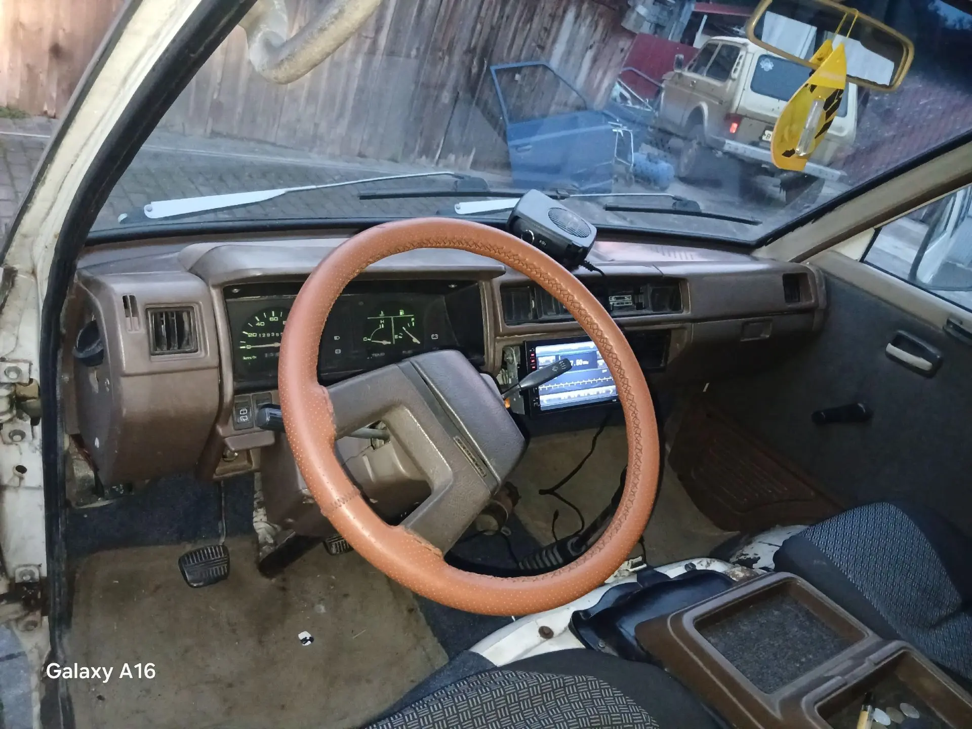 Ауди 100 89 год 2.2 автомат