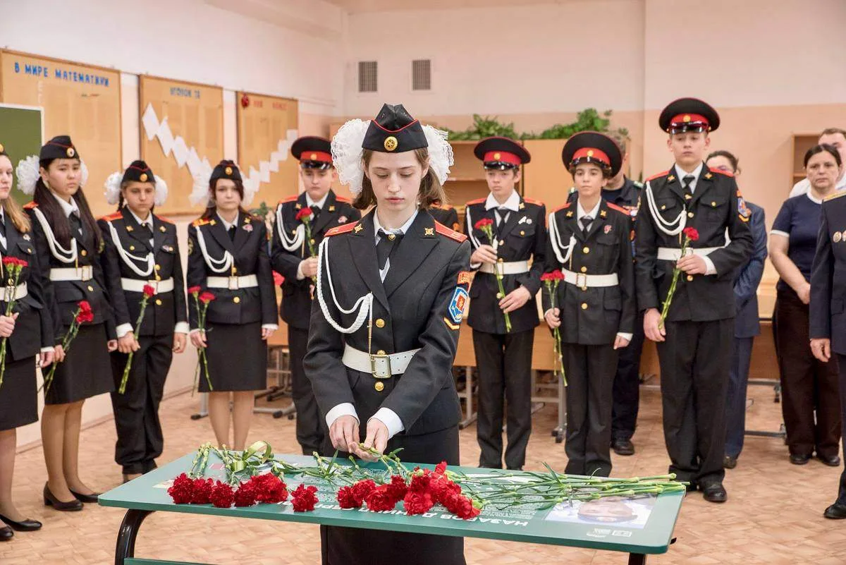 Открыли «Парту Героя» имени Даниила Назарова  8 мая в Школе №1238 состоялось торжественное открытие 