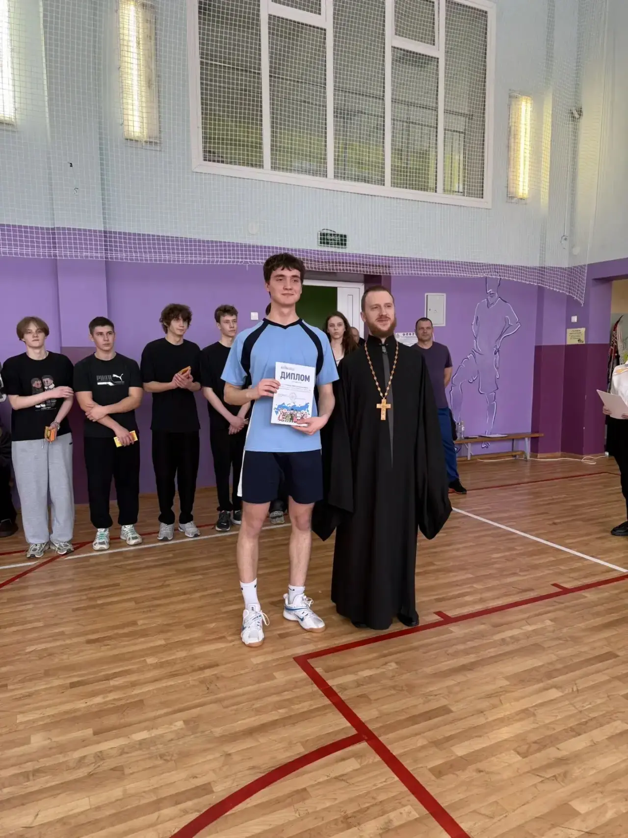 Единство. Патриотизм. Память 🕊️  13 февраля команда нашей школы «Фортуна» участвовала в открытом пер