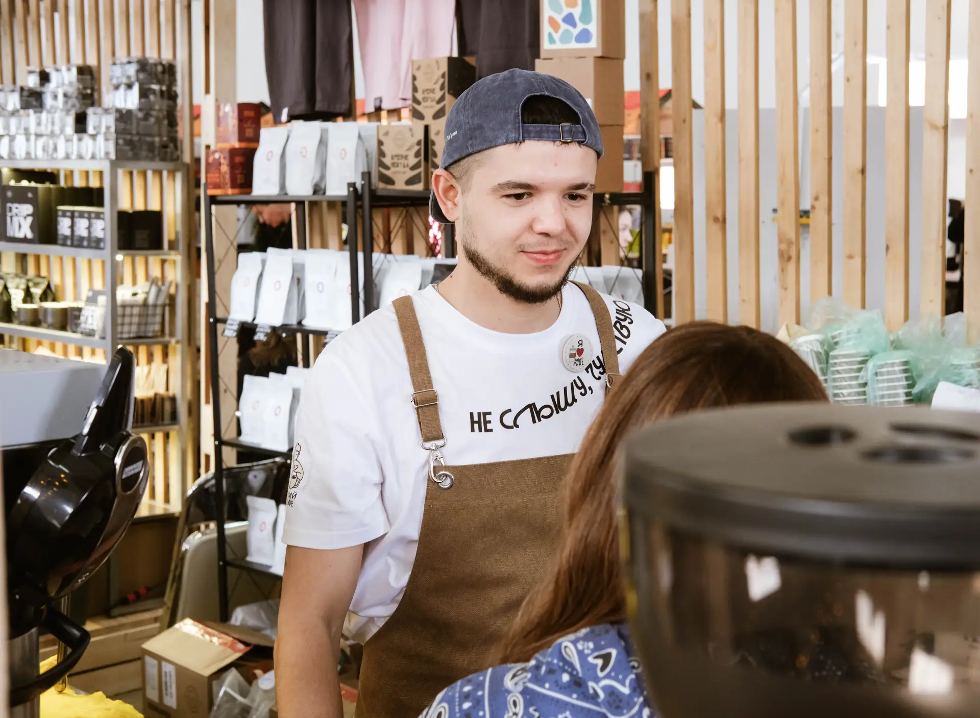 👀☕ Станки с ЧПУ, кофе и русский жестовый язык — кажется, это три разные истории..