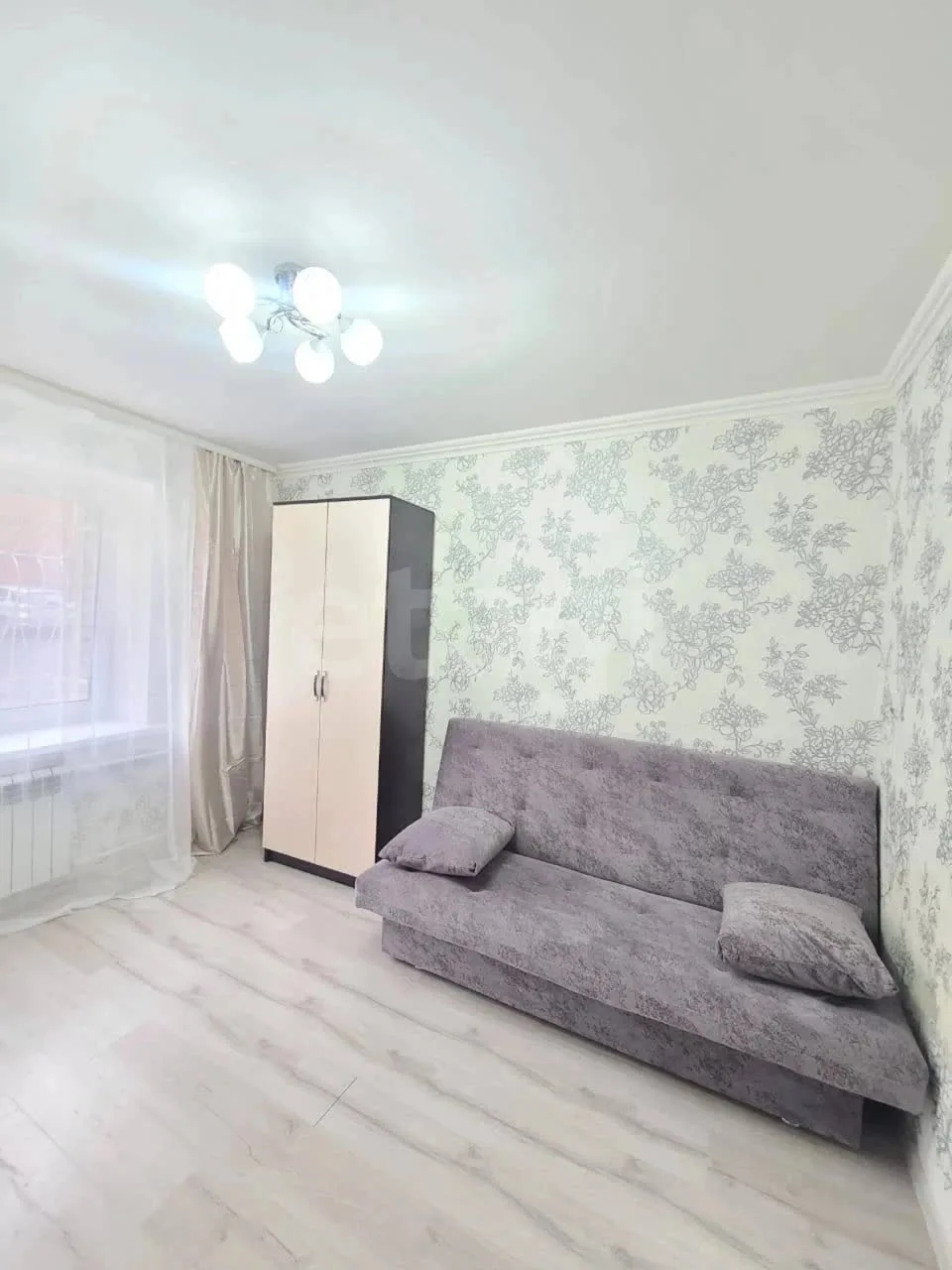 Гостинка · 17.4 м² · 1/9 эт.

📍 Владивосток, ул. Стрельникова, д. 10
🗺 Район: Эгершельд

💰 Аренда