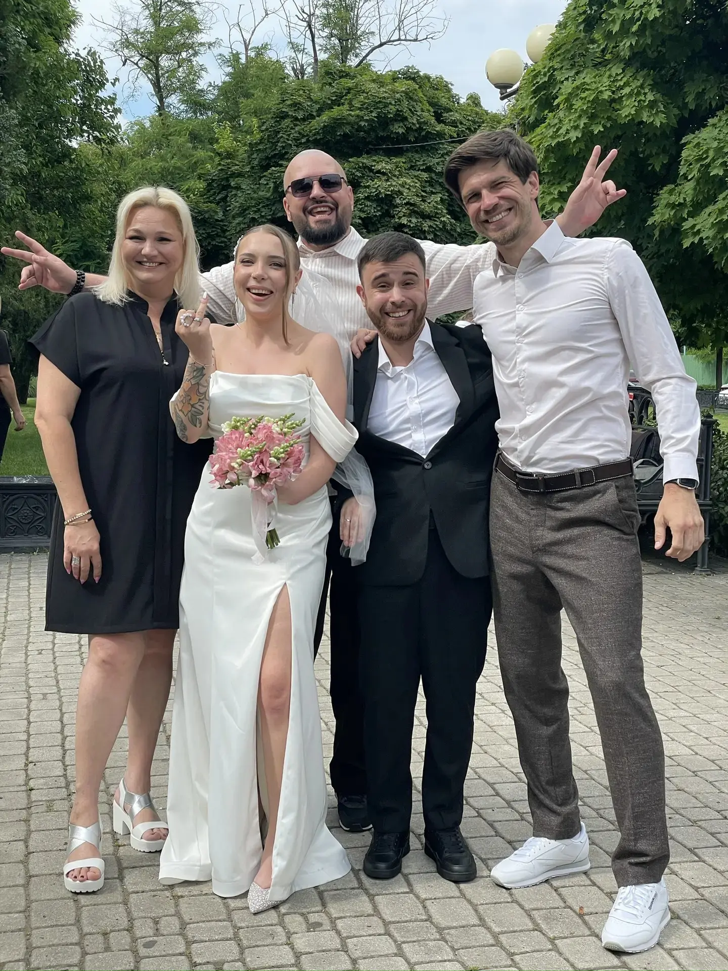 💍 Горько! Сегодня особенный и очень счастливый день в нашей большой радийной семье.