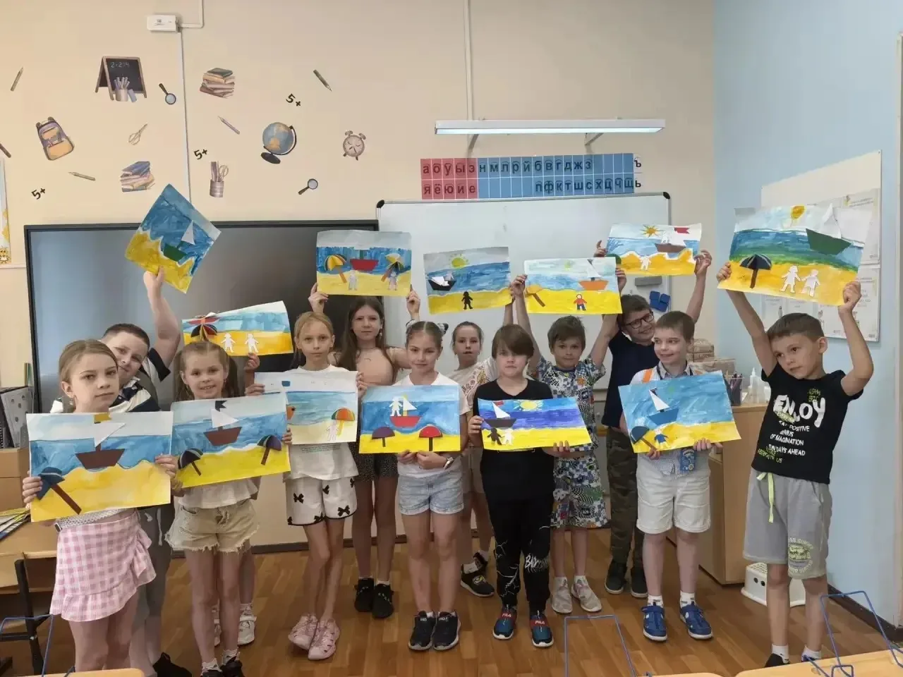 Вот и подошла к концу вторая смена в нашем летнем интенсиве! 🎉

📸 Это было эмоционально, шумно, тв