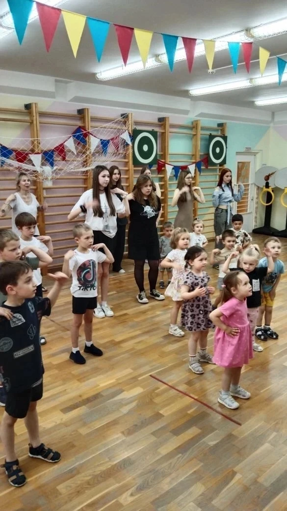 | Спортивный праздник в детском саду |

В дошкольном отделении на Каширском шоссе прошёл яркий празд
