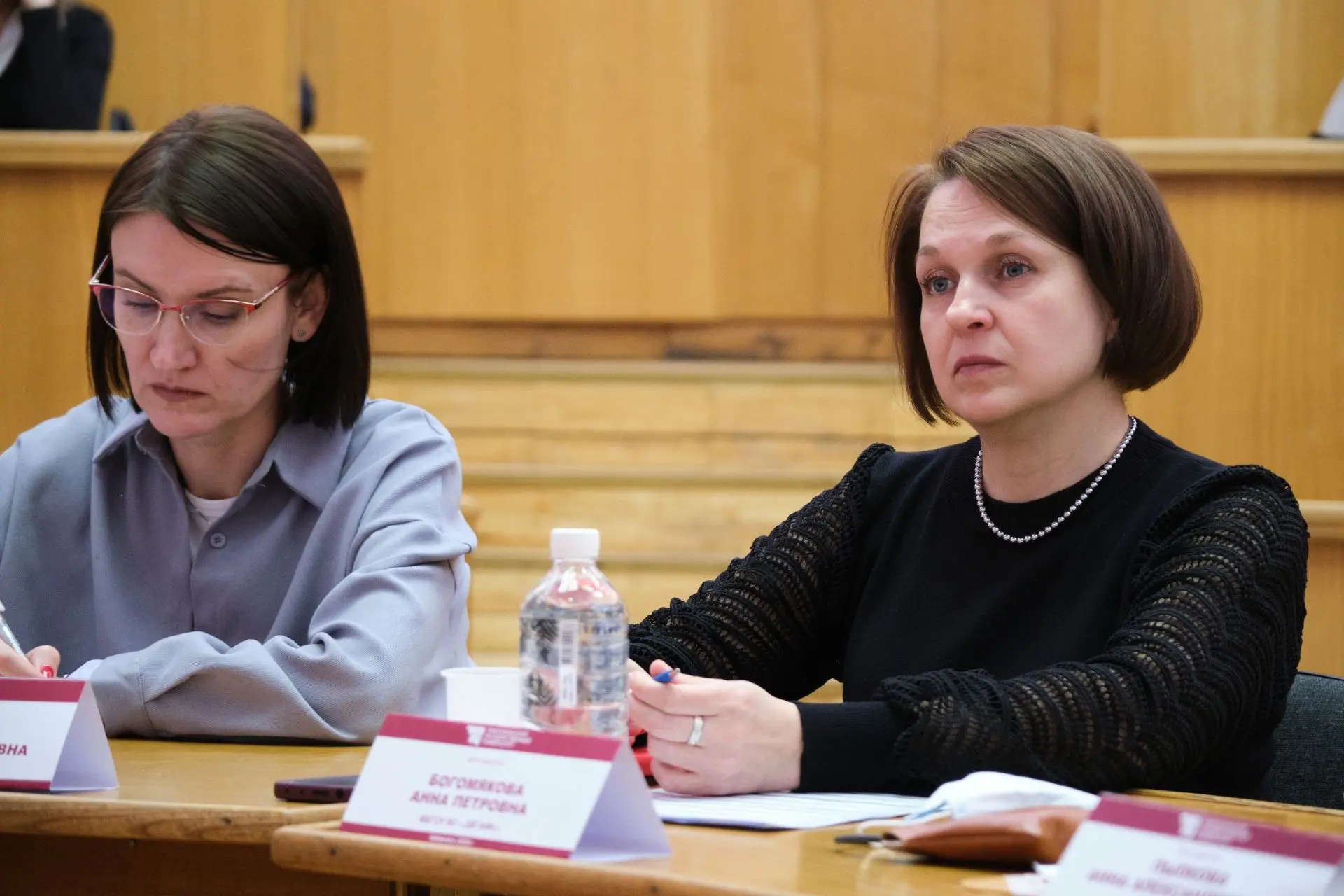 🇷🇺🇨🇳Проректор по молодежной политике Виталина Суворова и специалист по международны...