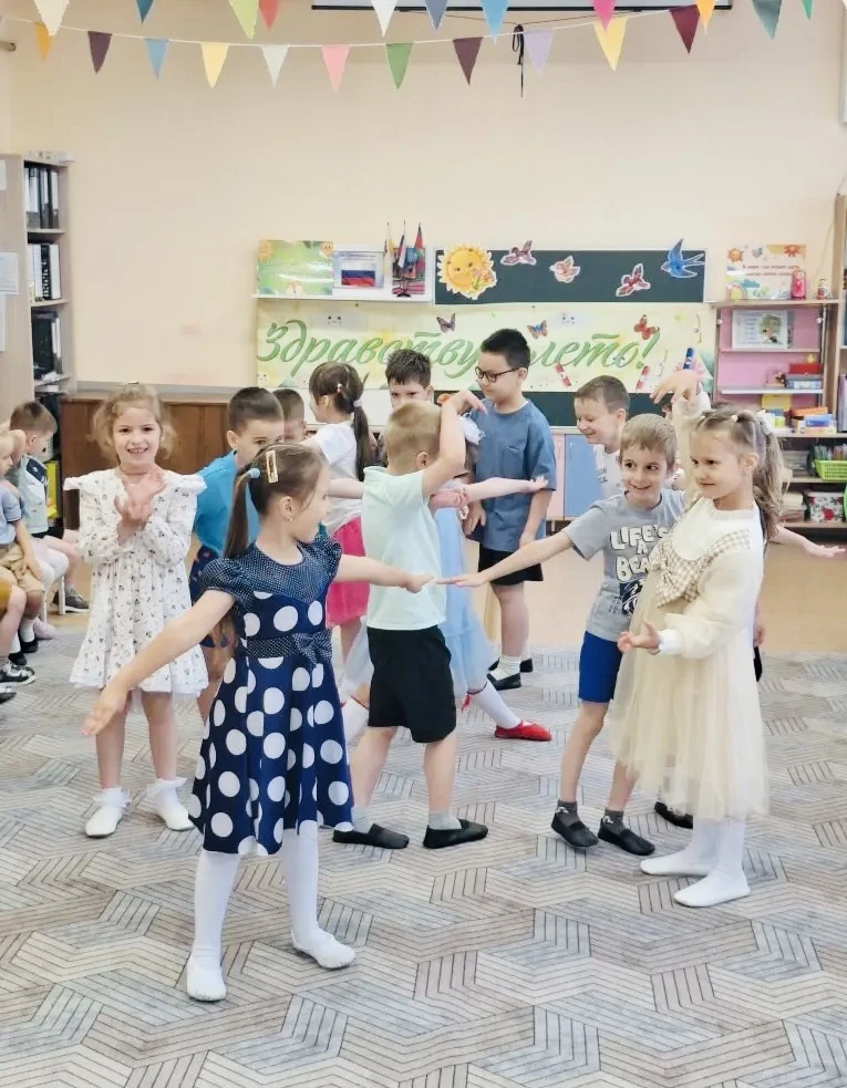 🌈 Яркий праздник, посвящённый Дню защиты детей, прошёл в дошкольных группах нашего дет...
