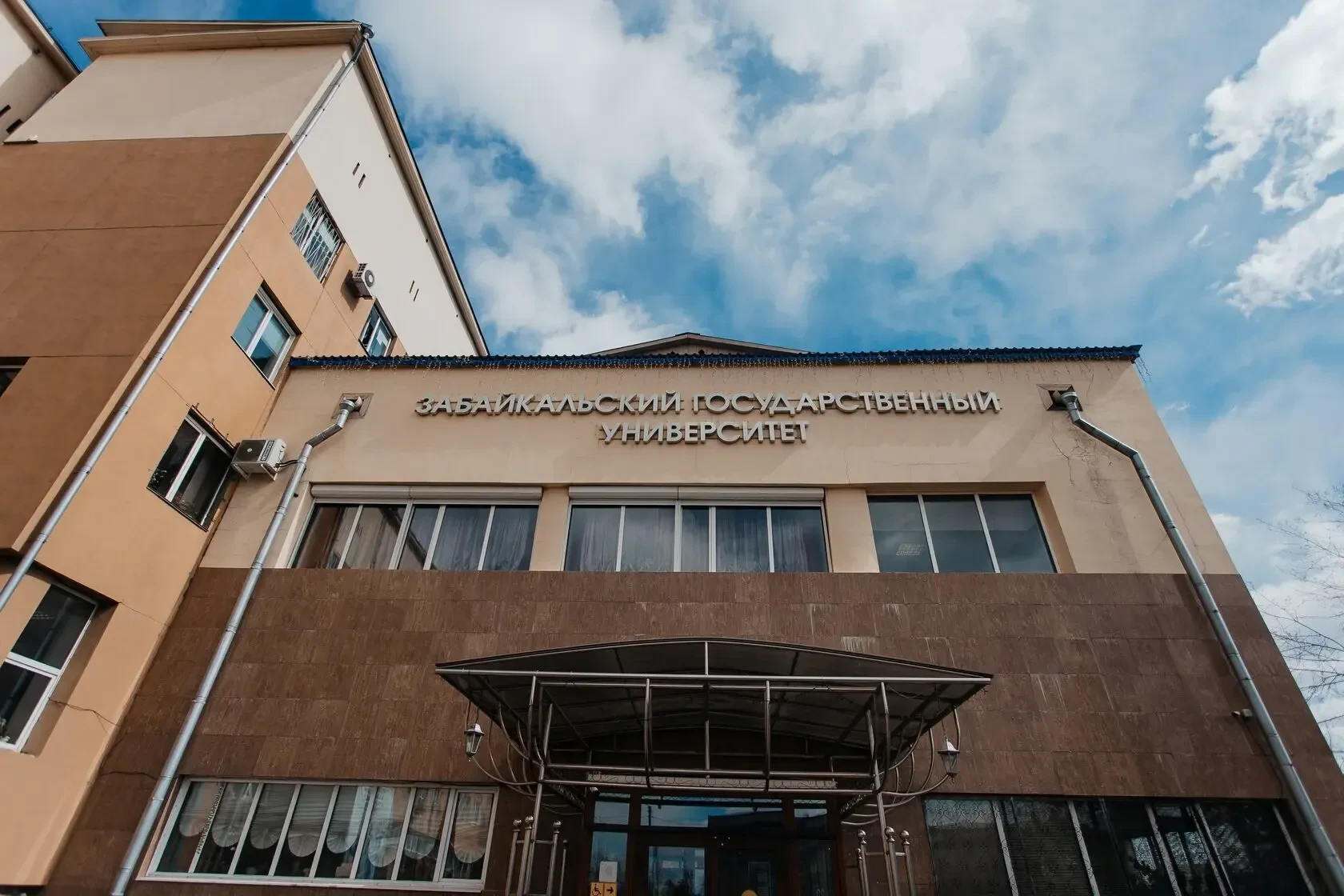 В какой лицей Читы трудно поступить, но попасть сюда хочет каждый второй ребенок❓