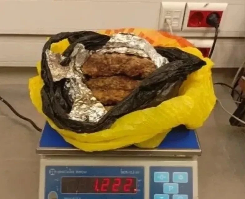 В пермском аэропорту изъяли и сожгли более 230 кг продуктов
