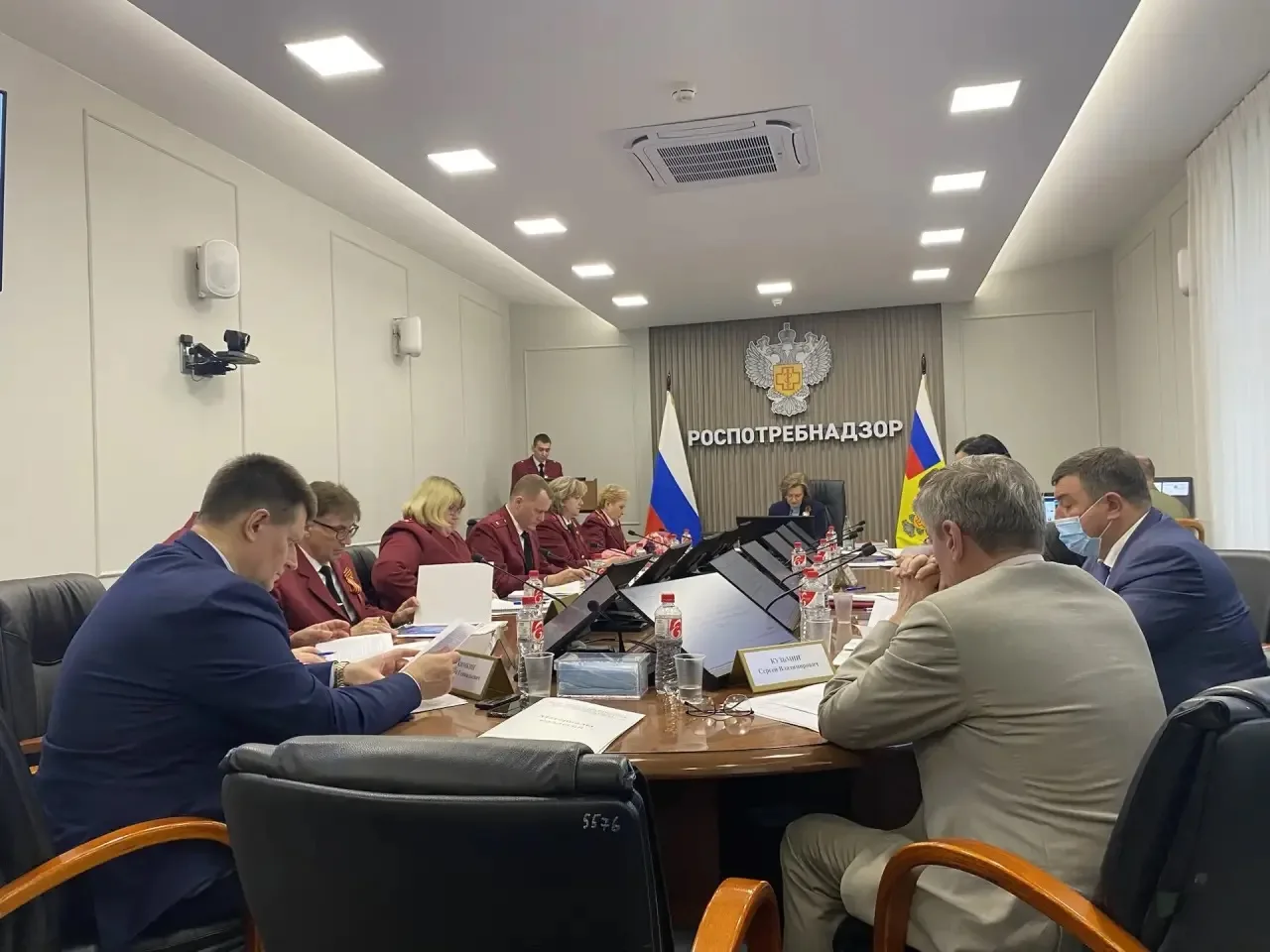 Проекты государственных докладов обсудили на заседании коллегии Роспотребнадзора  🗓️ 8 мая под руков
