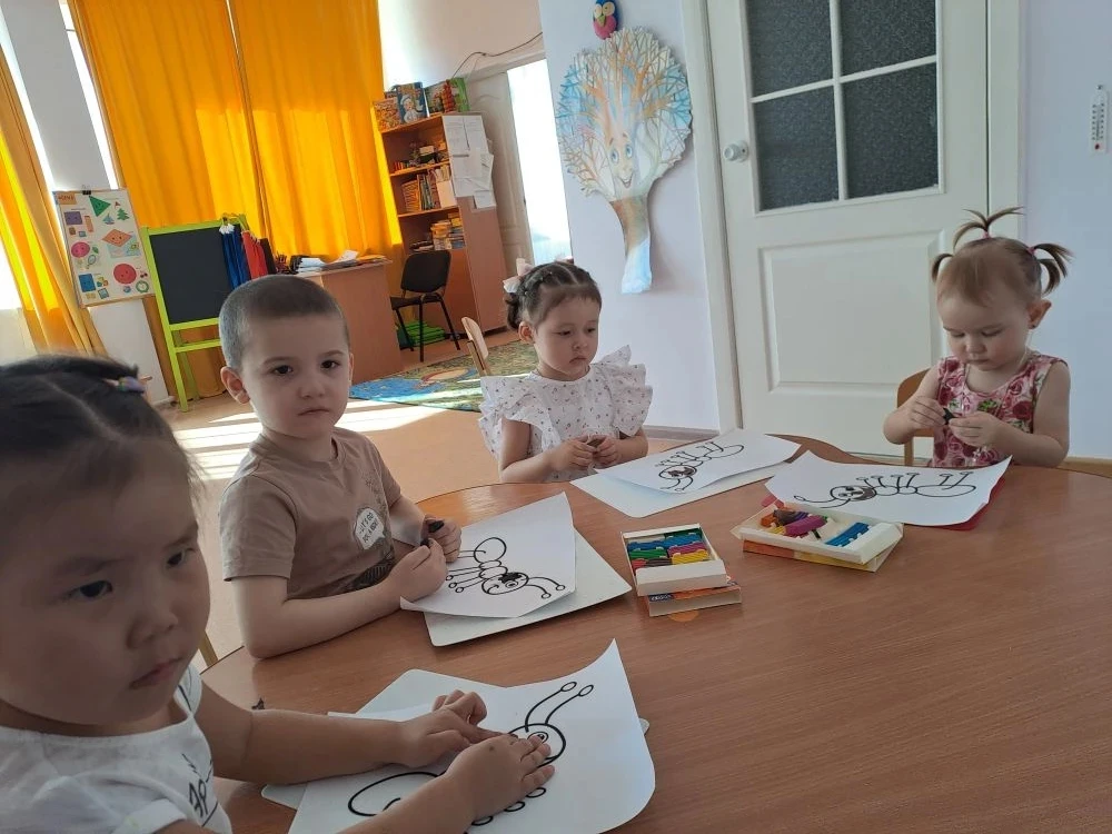 В младшей группе "Солнышко" прошло занятие "Пластилинография "Муравей".  День муравья -...