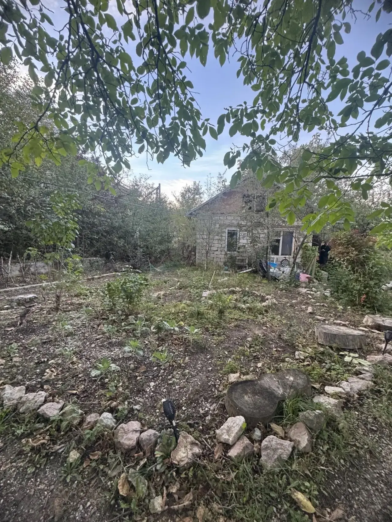 🏠 Ровно год назад в этот день состоялся наш первый официальный просмотр дома в Крыму.