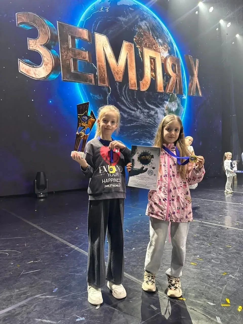 ⭐⭐⭐Грандиозная победа наших звездочек! 🏆 С гордостью сообщаем о невероятном достижении наших учениц!