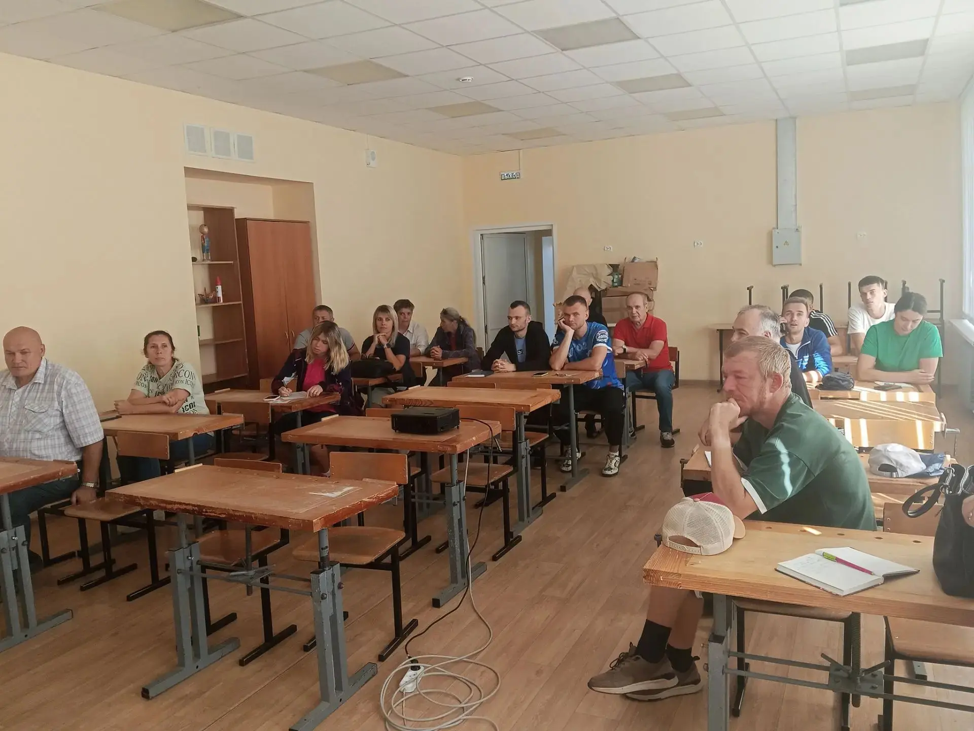 В комитете образования состоялось важное собрание для учителей физической культуры.