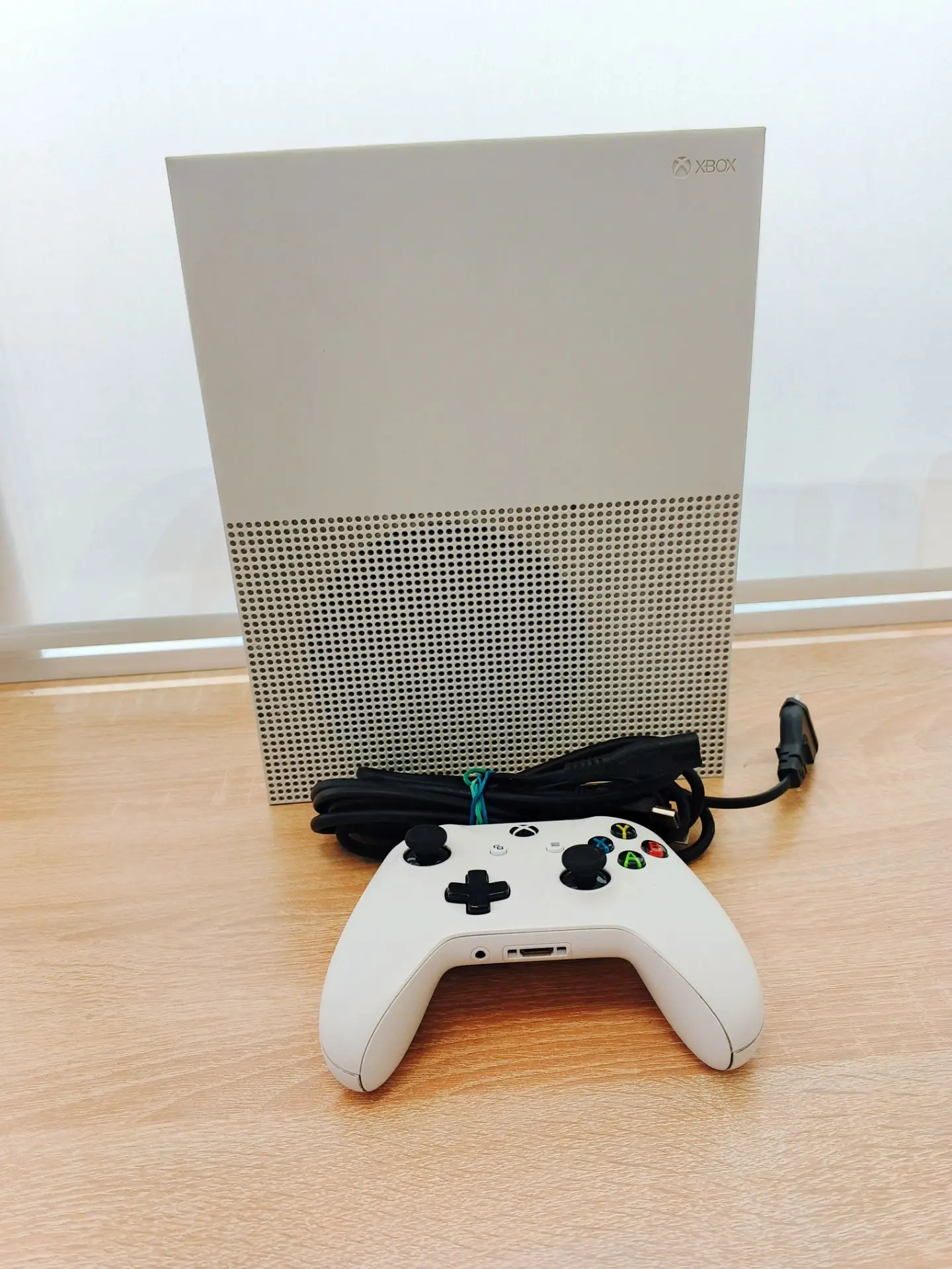 ✅Xbox ONE S 1681