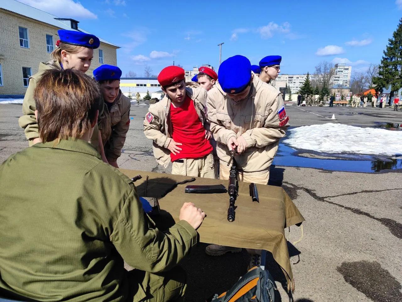➡ ЗАРНИЦА 2.0  ️🇷🇺 Совсем недавно прошел муниципальный этап военно-патриотической игры "Зарница 2.0"