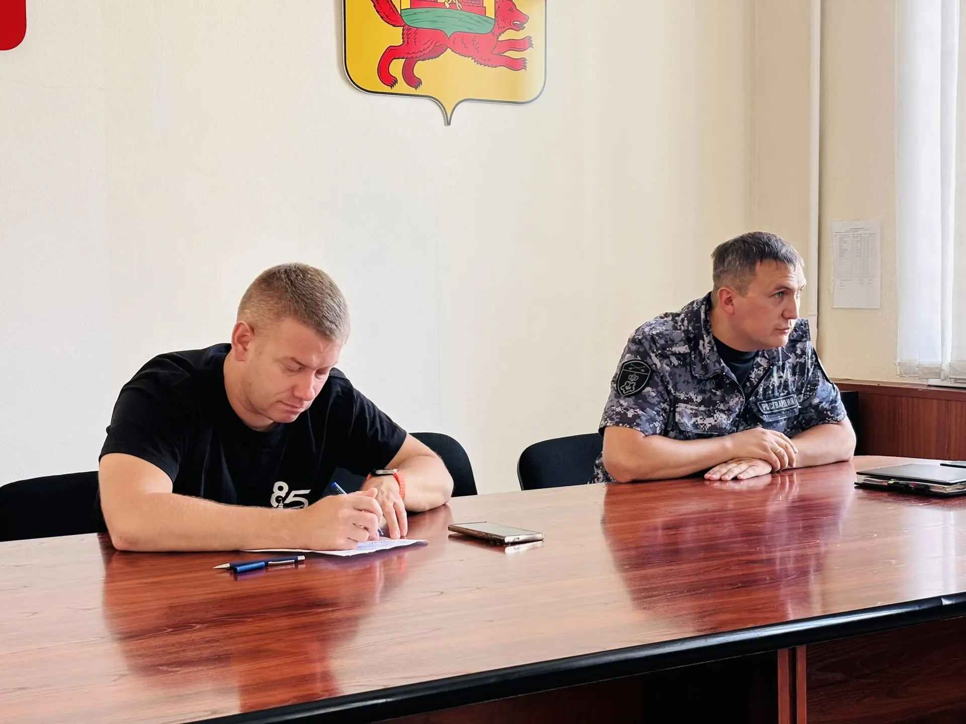 🇷🇺 В администрации Кузнецкого района прошло важное совещание по безопасности в МКД