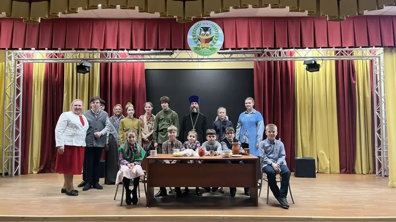 В рамках недели духовно-нравственного воспитания учащихся в БОУ «Лицей им. Г.Ф. Атякшева» прошла пре