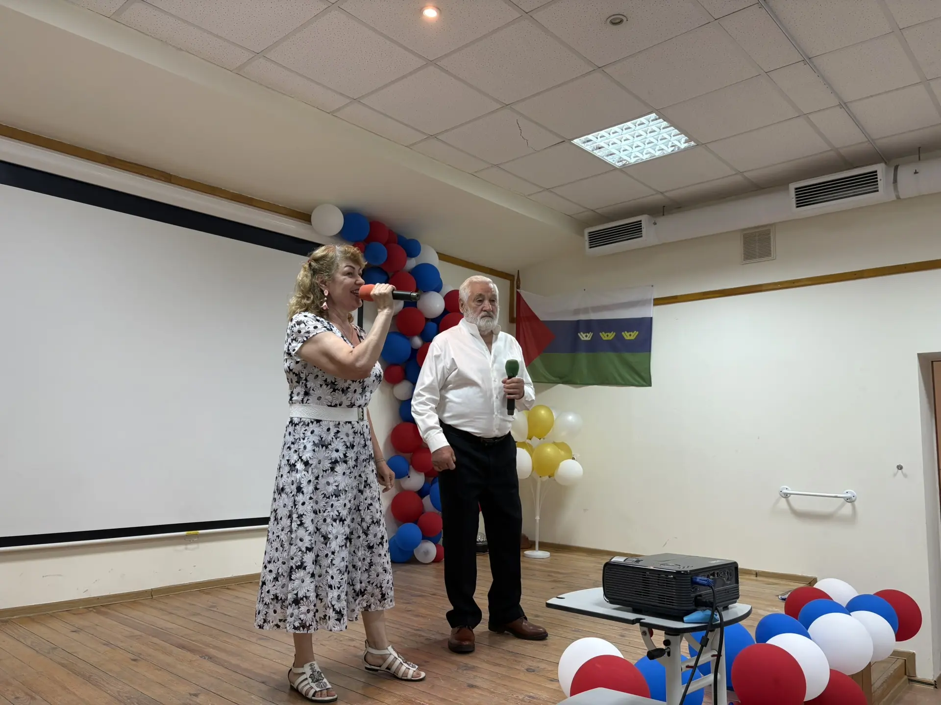 С юбилеем, Тюмень! 440 лет!

В нашем пансионате прошёл праздничный концерт «Сибирские самоцветы». Пе