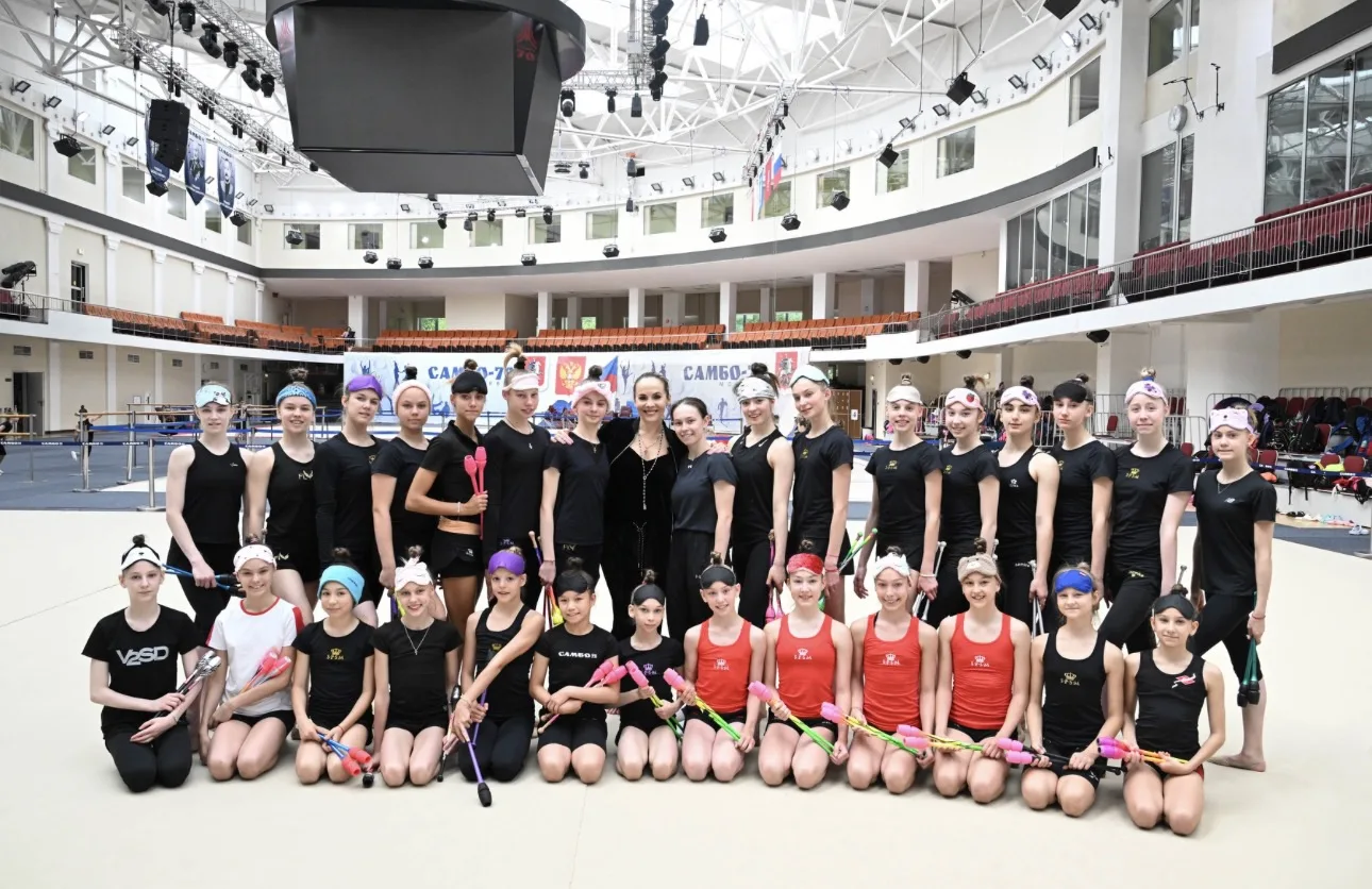 Пятый день сборов по художественной гимнастике позади!🤩

Основа наших сборов - это комплексная прог