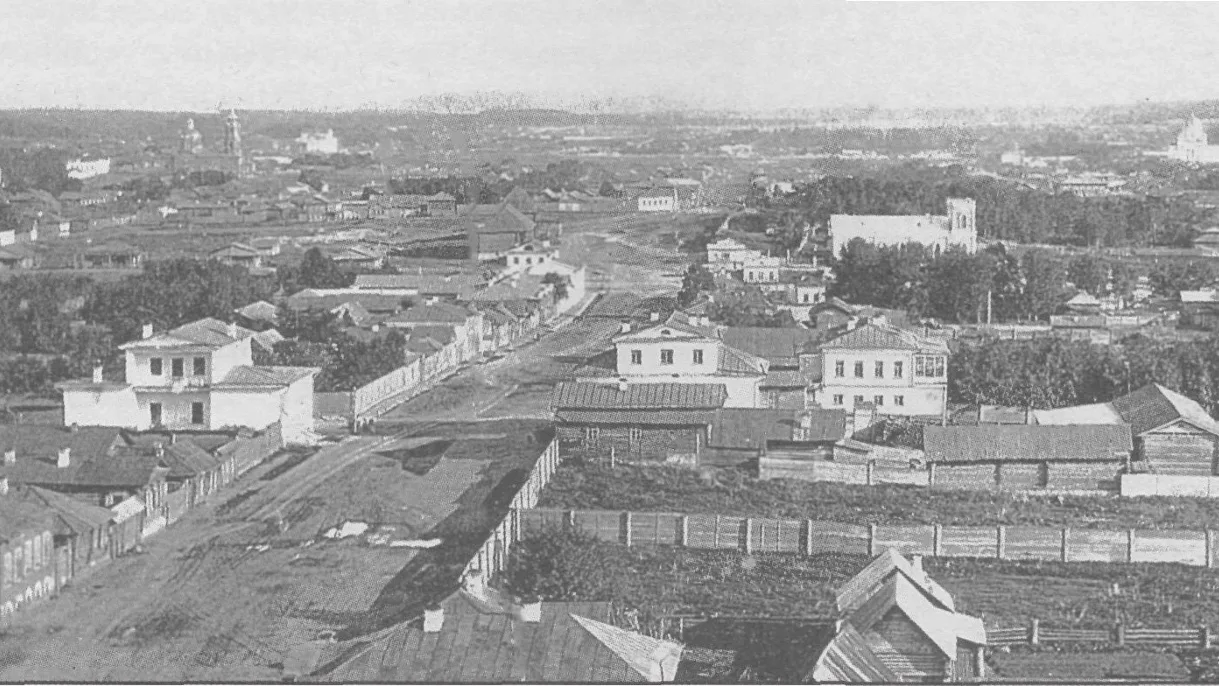 ЖБИ | Синие Камни | Екатеринбург🏡

Народные суды, медицина и фотолетопись Урала – кто жил в Доме Ма