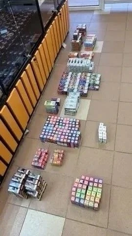 В Эжве у предпринимателя 1995 года рождения изъяли 572 единицы немаркированных жидкосте...
