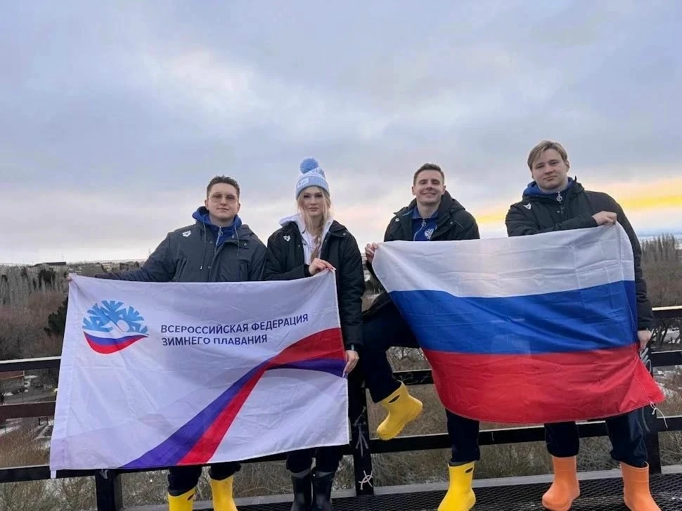 🏆 Российские пловцы завоевали 7 золотых медалей на Кубке мира

На соревнованиях по плаванию в ледян