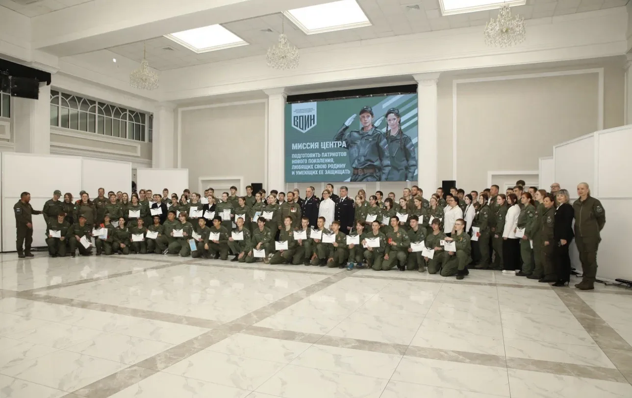 Сегодня вручили нашим курсантам сертификаты об успешном окончании программы «ВОИН», звания «КУРСАНТ 