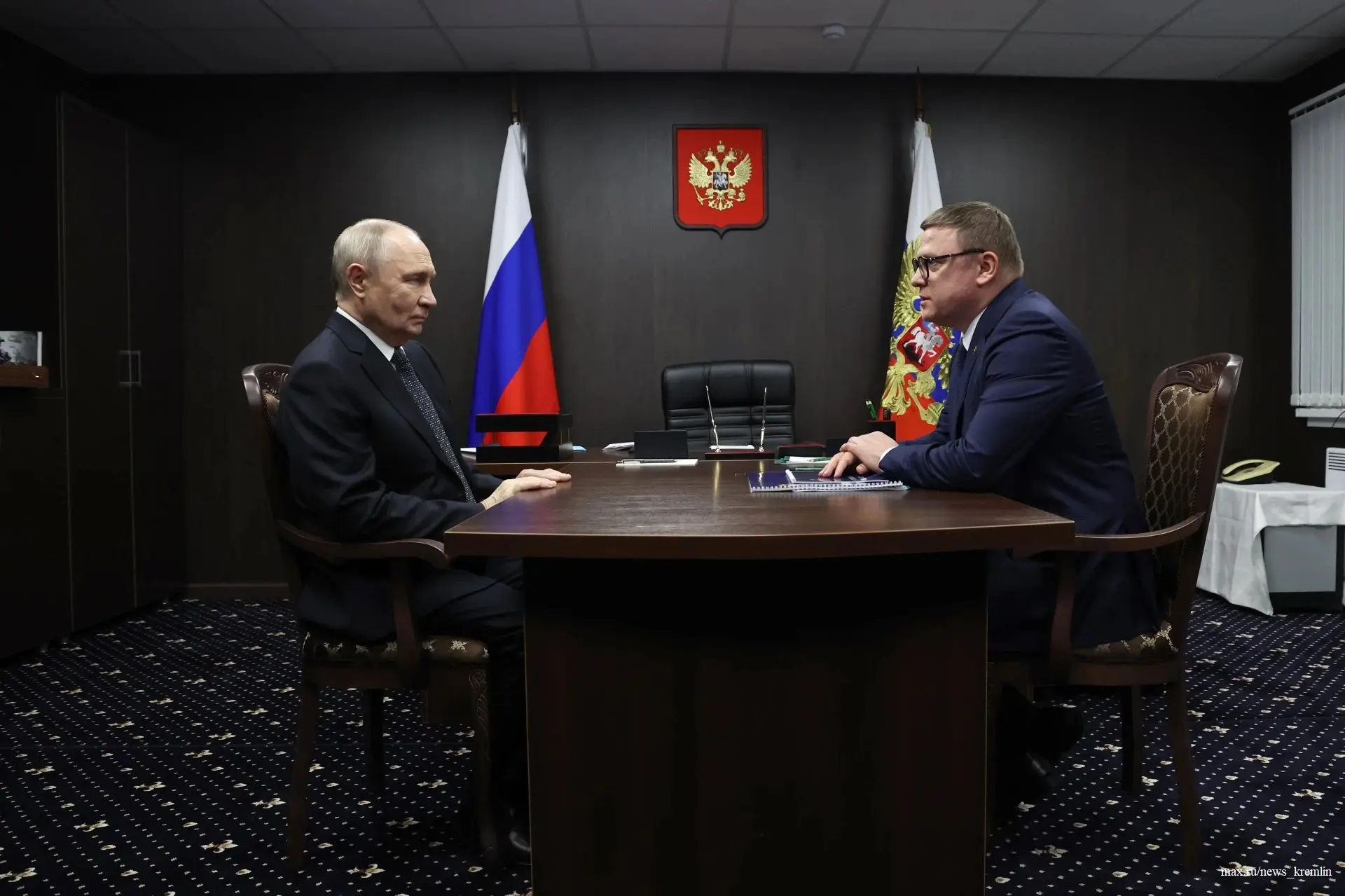 Владимир Путин провел рабочую встречу с главой Челябинской области Алексеем Текслером, ...