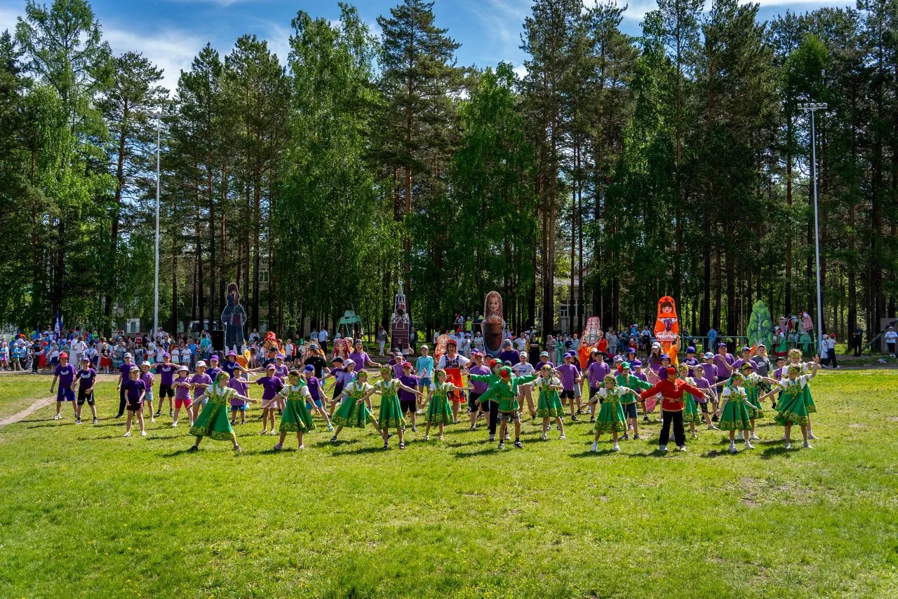 🪆Фестиваль «Дружба славянских сердец»
 
10 июня наши ребята и воспитатели лагеря дневного пребывани