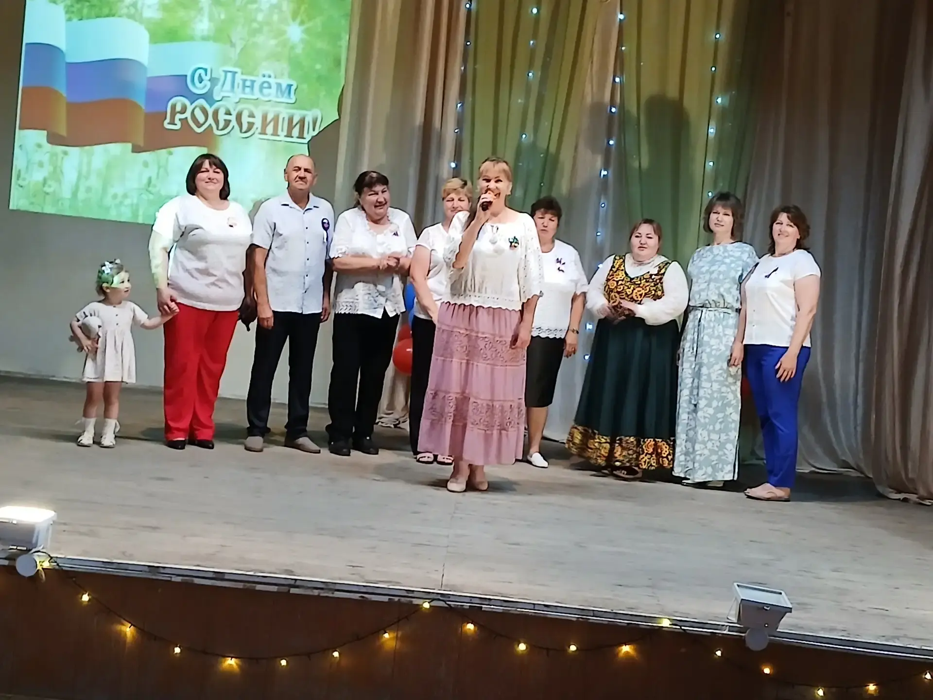 В Почтовском СДК прошёл праздничный концерт «Моя Россия». Подробнее на сайте https://pochtsdk.rnd.mu