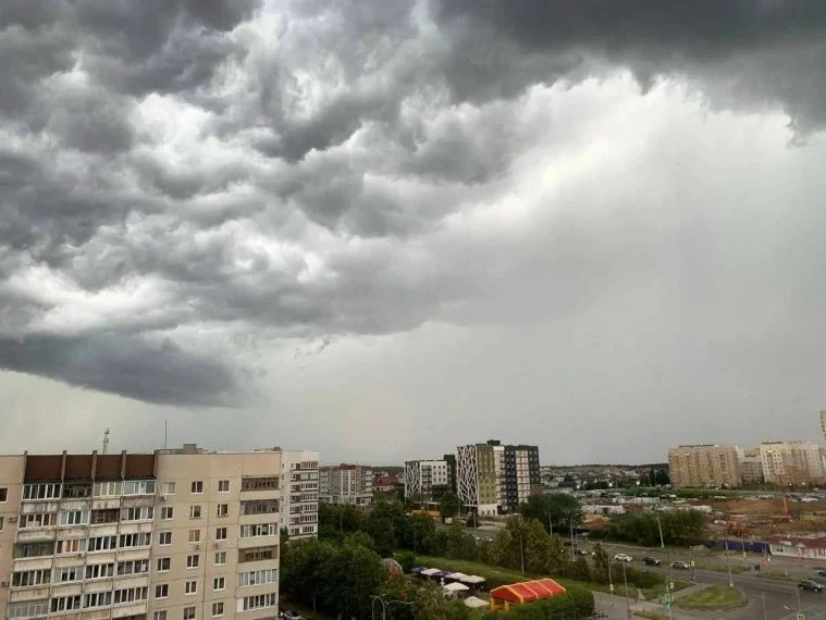 ☔ В Ульяновске и по западу области возможны ливни с грозой

Согласно предупреждению, полученному от 